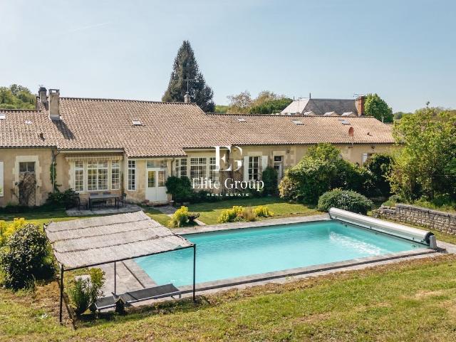 Maison, Mouthiers sur Boëme