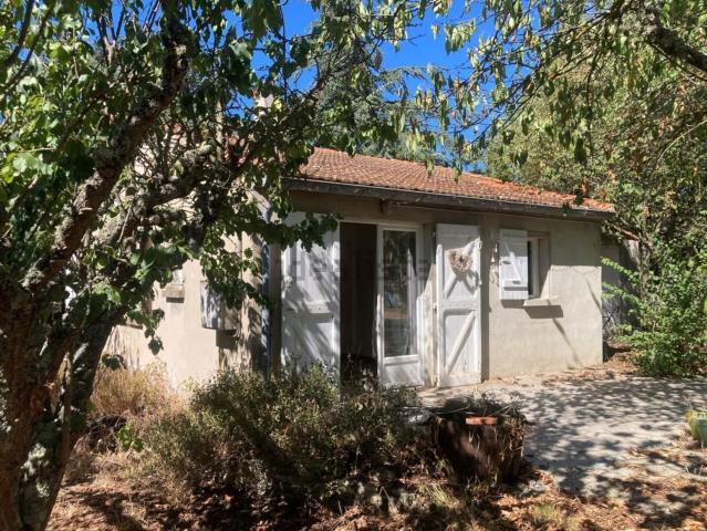 Maison, Mouthoumet