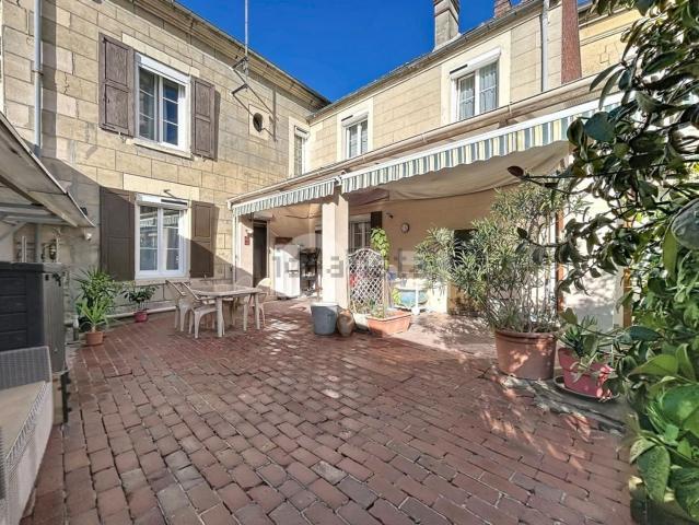 Maison, Mouy