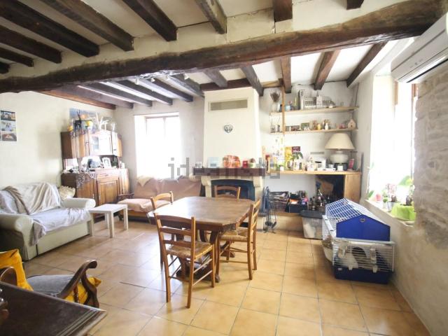 Maison, Mouy