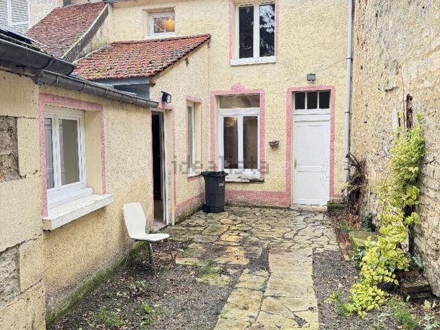 Maison, Mouy