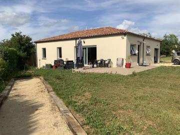 Maison moderne 3 chambres avec jardin et garage en Location à Pradines
