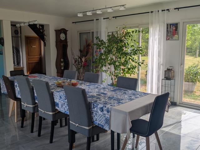 Maison moderne T6 en parfait état