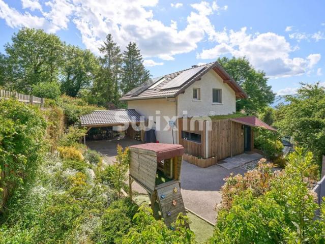 Maison moderne, tout confort avec piscine sur les hauteurs de Collonges sous Salève