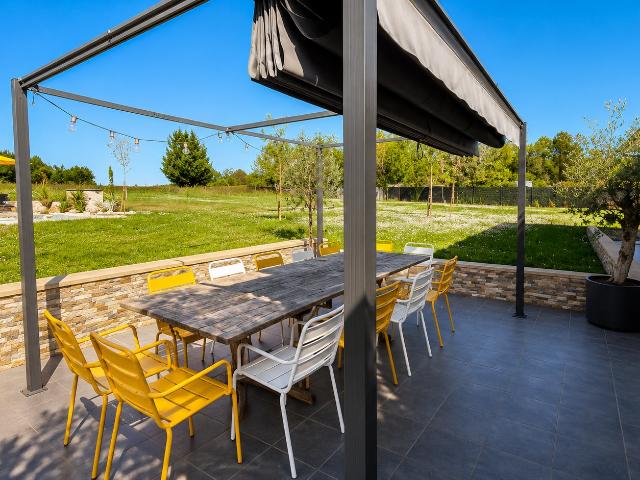 Maison moderne de 6 chambres 232m² Villefranche de Lonchat