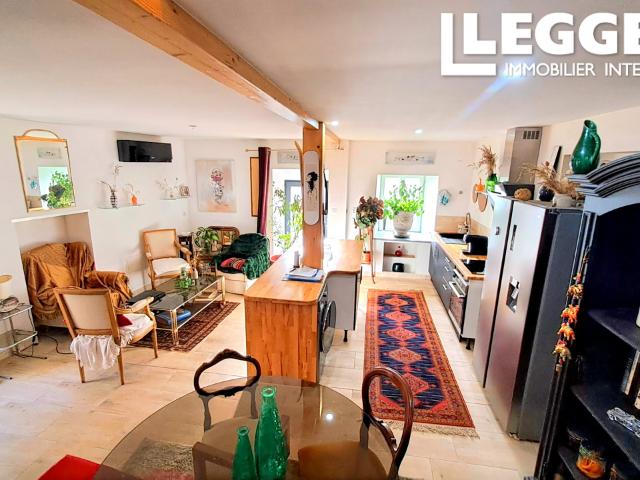 Maison moderne de 2 chambres et 2 salles de bains, un gîte indépendant d'une chambre,un grand jardin et garage