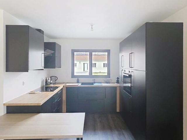 Maison moderne de plain pied 2025 avec jardin