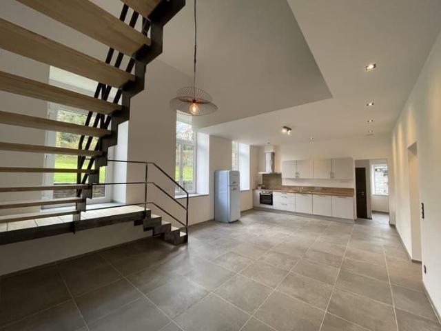Maison moderne et entièrement rénovée