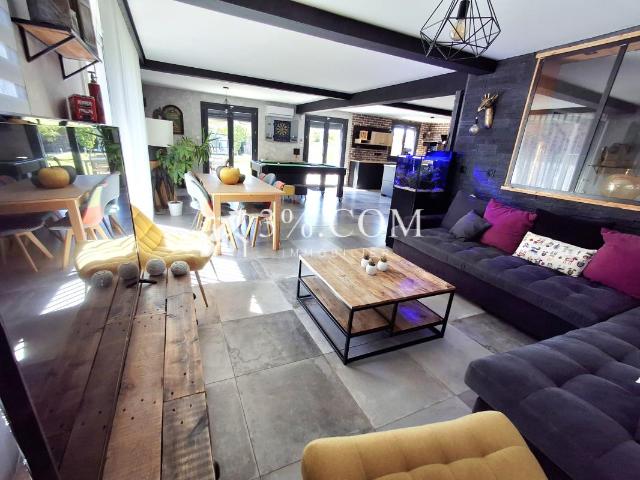Maison climatisée moderne sans travaux à Saultain 190 m2