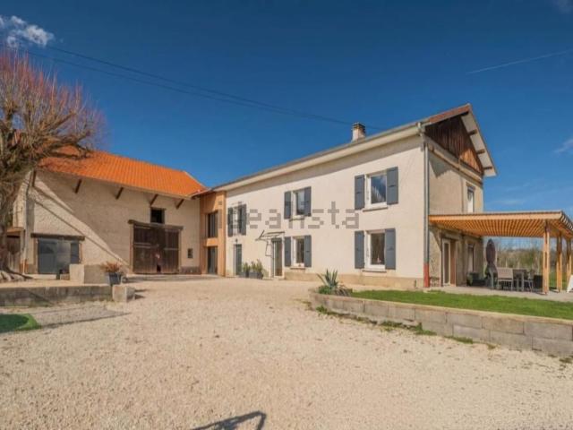 Maison, Moirans