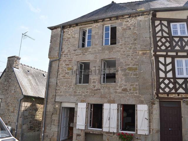Maison, Moncontour