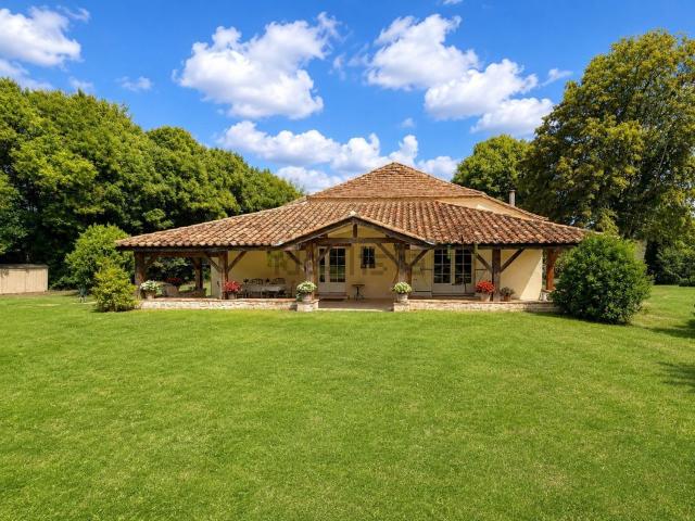Maison, Monclar