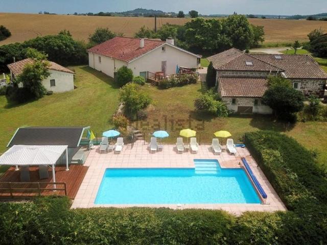 Maison, Monbahus