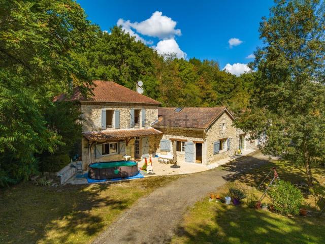 Maison, Monbalen
