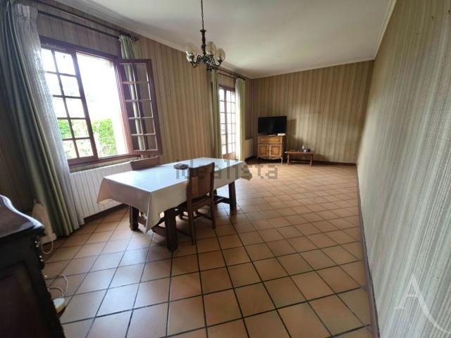 Maison, Mondeville