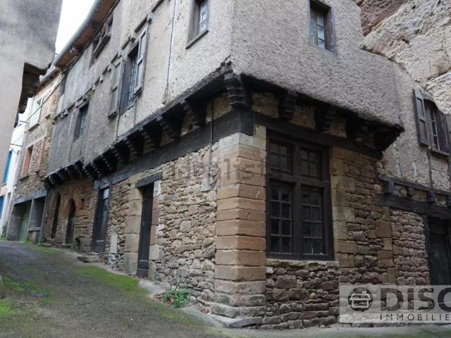 Maison, Monestiés