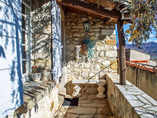 Maison, Monfort
