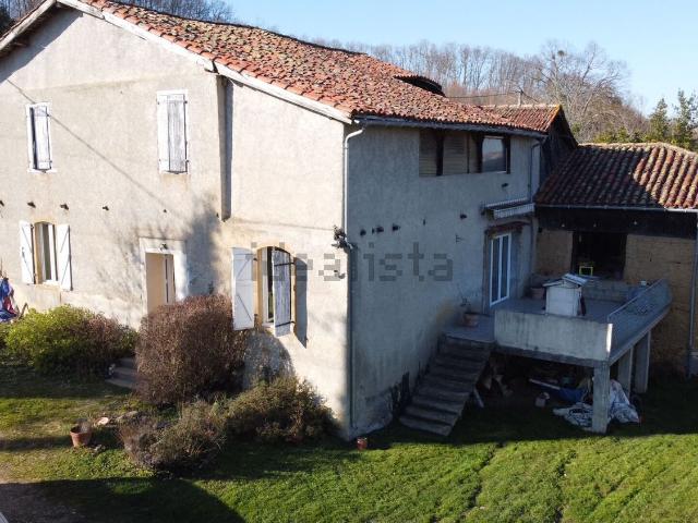 Maison, Monléon Magnoac