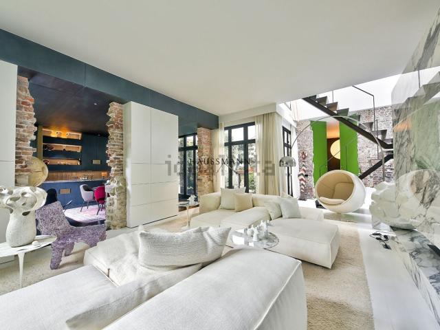 Maison, Montmartre, Paris
