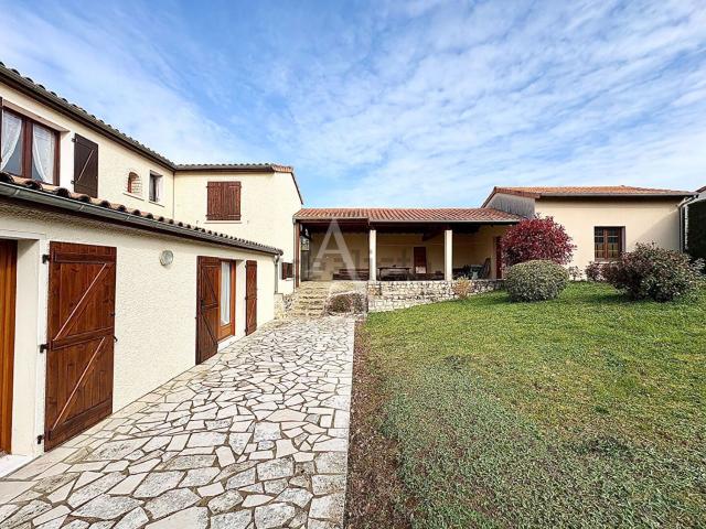 Maison, Montmorillon