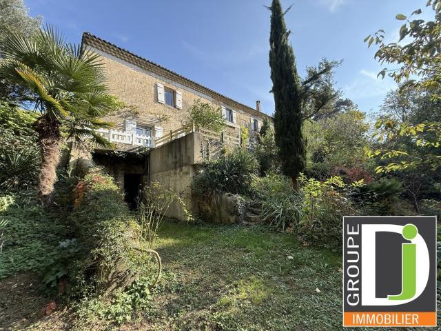 Maison, Montoison