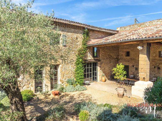 Maison, Montoison