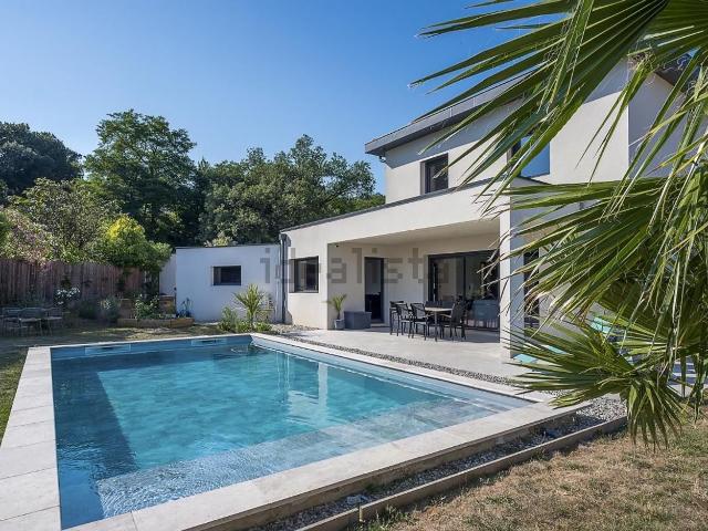 Maison, Montoison