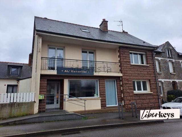 Maison, Montauban de Bretagne