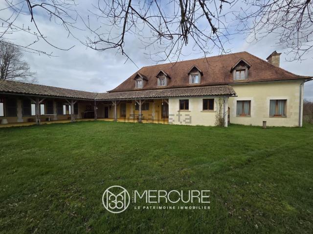 Maison, Montazeau
