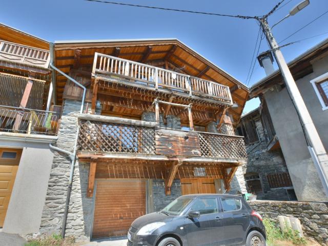 Maison, Montagny