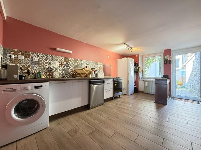 MAISON MONTAIGU 7pc/4ch/1sdb/2wc 173.27 m2