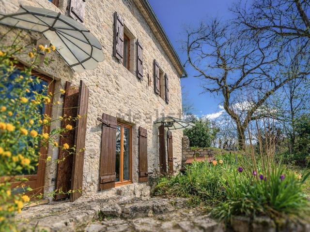 Maison, Montaigu de Quercy