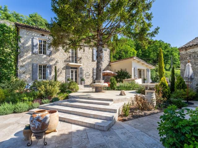 Maison, Montaigu de Quercy