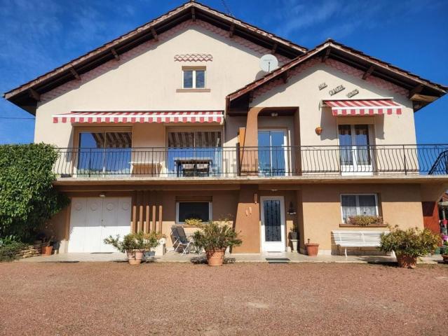 Maison, Montain