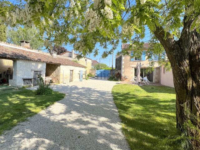 Maison, Montamisé