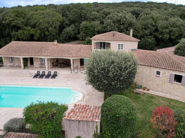 Maison, Montaren et Saint Médiers