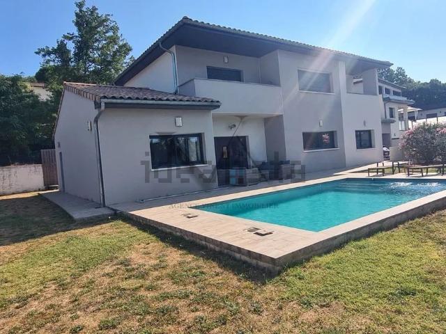 Maison, Montboucher sur Jabron