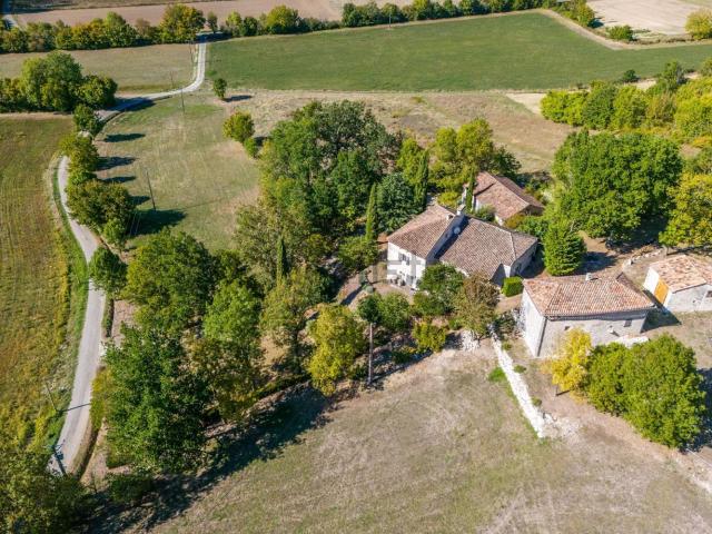 Maison, Montcuq en Quercy Blanc