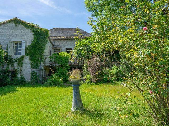 Maison, Montcuq en Quercy Blanc