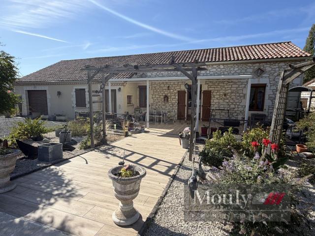 Maison, Montcuq en Quercy Blanc