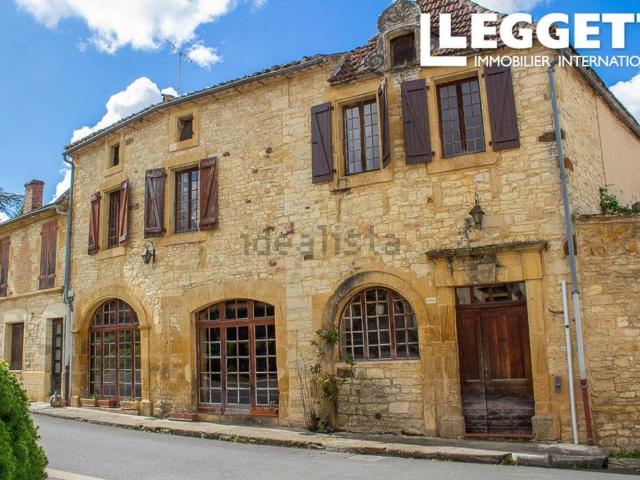 Maison, Montcléra