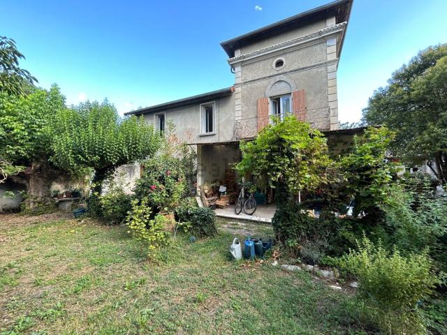 Maison, Montélimar