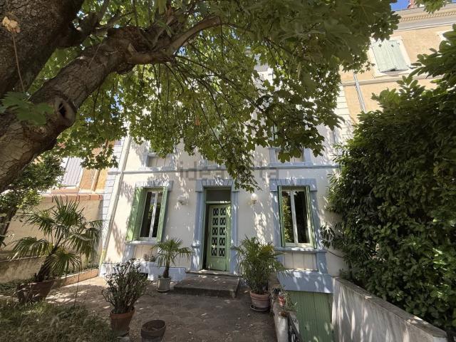 Maison, Montélimar