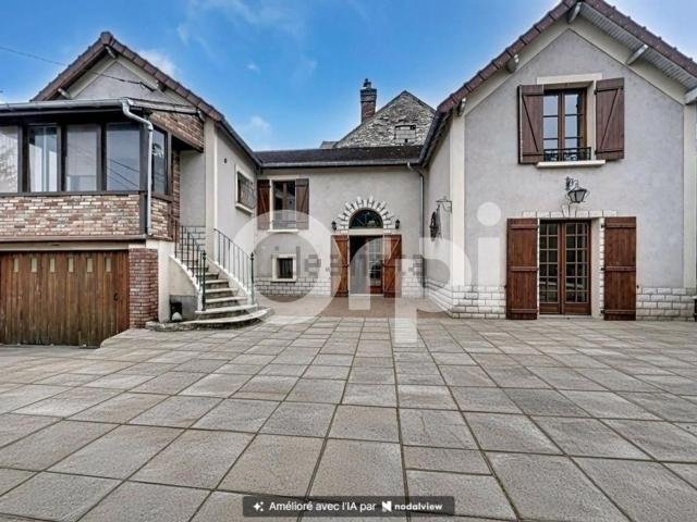 Maison, Montereau Fault Yonne