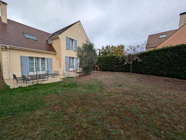 Maison, Montesson