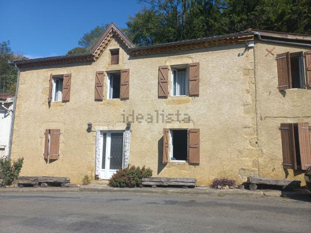 Maison, Montesquiou