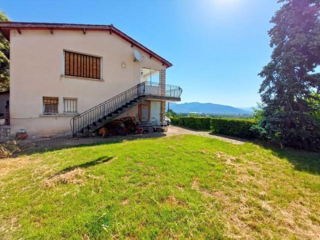 Maison, Montfort