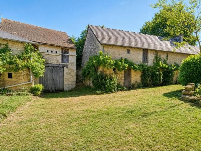 Maison, Monthoiron