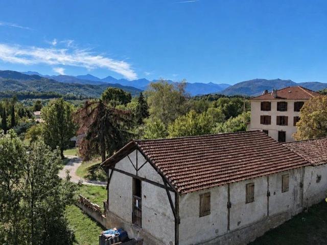 Maison, Montjoie en Couserans