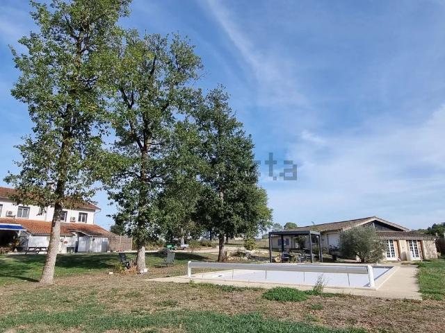 Maison, Montpezat de Quercy